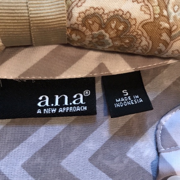 a.n.a blouse  size small - Picture 3 of 5